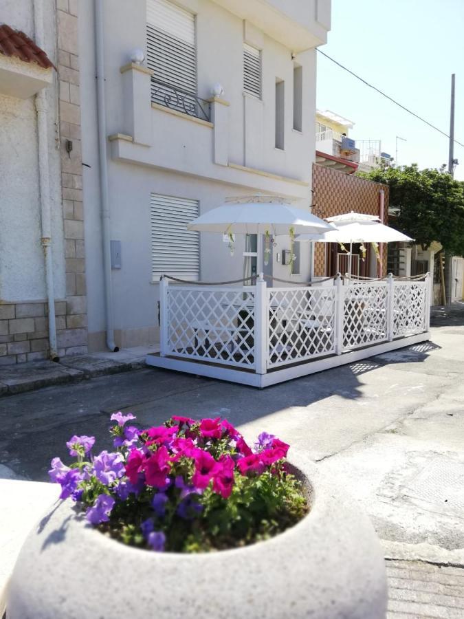 Dimore Di Mare San Pietro Vernotico Exterior foto